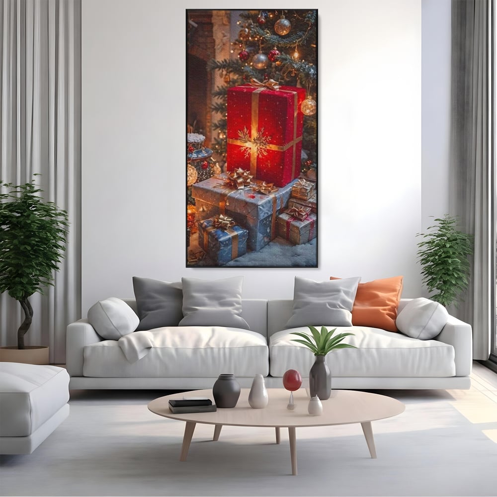 Tablou canvas cu tablou canvas cu cadouri sub brad, in rama de aluminiu negru, pe perete intr-un living